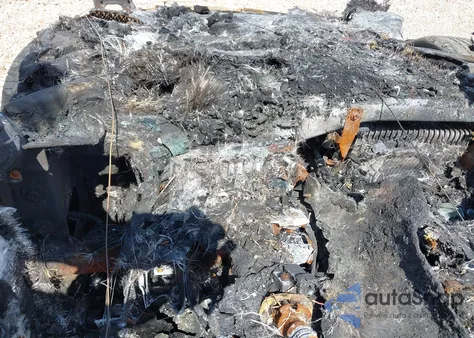 1998 Chevrolet Corvette из США, поврежденный, VIN 1G1YY32G0W5124023